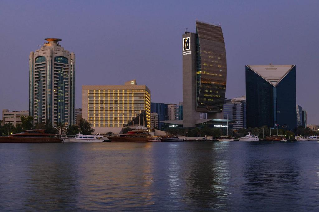 Sheraton Dubai Creek Hotel And Towers